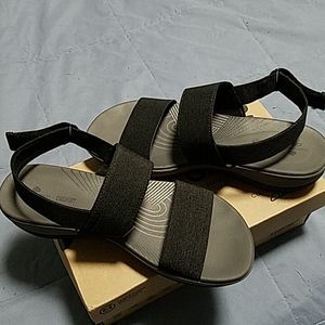 Womens Clarks Sandals